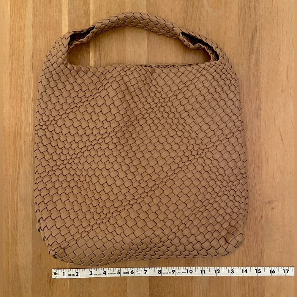 Beige vegan woven shoulder bag